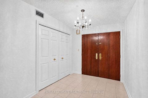 Photo 4 at 218 - 215 The Donway W, Don Mills, Toronto
