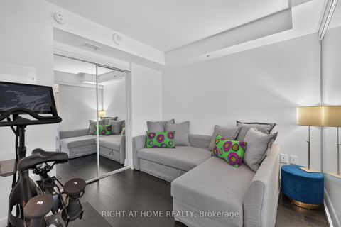 Photo 3 at 1809 - 955 BAY Street, Bay Street Corridor, Toronto
