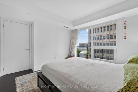Photo 15 at 1809 - 955 BAY Street, Bay Street Corridor, Toronto