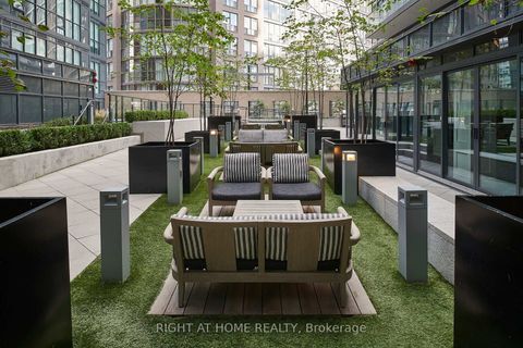 Photo 29 at 1809 - 955 BAY Street, Bay Street Corridor, Toronto