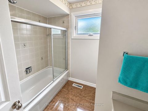 Photo 9 at 509 Grove Street E, Grove East, Barrie