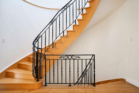 Photo 15 at 176 Joicey Boulevard, Nortown, Toronto