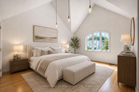 Photo 18 at 176 Joicey Boulevard, Nortown, Toronto