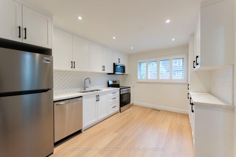 Photo 2 at 58 Silver Shadow Path, Markland Wood, Toronto