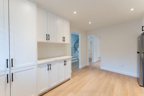 Photo 4 at 58 Silver Shadow Path, Markland Wood, Toronto
