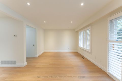 Photo 11 at 58 Silver Shadow Path, Markland Wood, Toronto