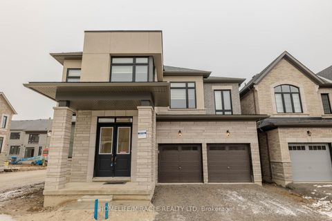 Photo 1 at 89 Halldorson Avenue, Bayview Northeast, Aurora