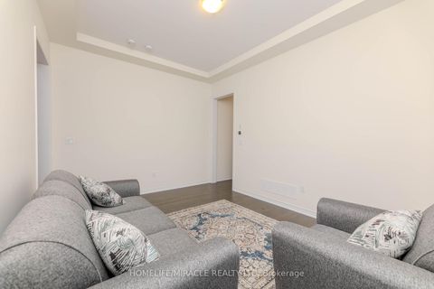 Photo 8 at 89 Halldorson Avenue, Bayview Northeast, Aurora