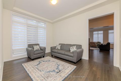 Photo 9 at 89 Halldorson Avenue, Bayview Northeast, Aurora