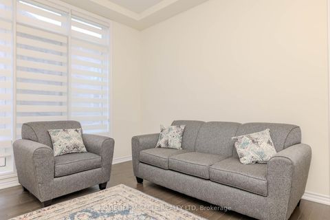 Photo 10 at 89 Halldorson Avenue, Bayview Northeast, Aurora