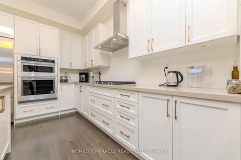 Photo 12 at 89 Halldorson Avenue, Bayview Northeast, Aurora