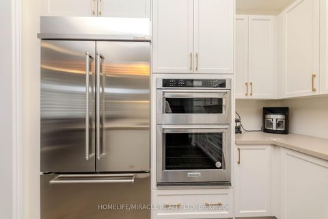 Photo 13 at 89 Halldorson Avenue, Bayview Northeast, Aurora