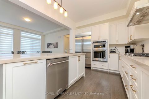 Photo 17 at 89 Halldorson Avenue, Bayview Northeast, Aurora