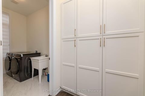 Photo 19 at 89 Halldorson Avenue, Bayview Northeast, Aurora
