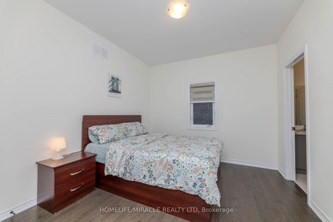 Photo 26 at 89 Halldorson Avenue, Bayview Northeast, Aurora