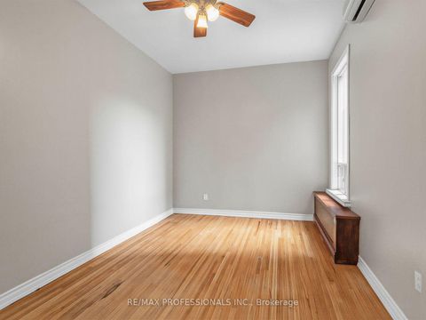 Photo 7 at 168 Markham Street, Bellwoods, Toronto