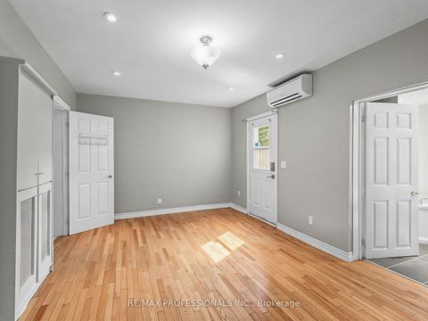 Photo 14 at 168 Markham Street, Bellwoods, Toronto