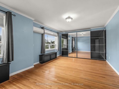 Photo 20 at 168 Markham Street, Bellwoods, Toronto
