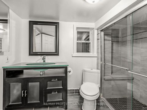 Photo 33 at 168 Markham Street, Bellwoods, Toronto