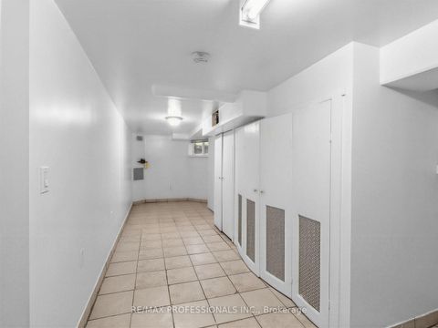 Photo 36 at 168 Markham Street, Bellwoods, Toronto