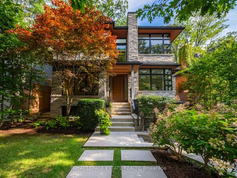 Photo 2 at 11 Pine Crescent, The Beaches, Toronto