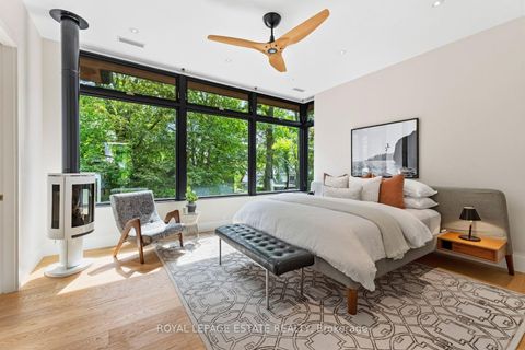 Photo 26 at 11 Pine Crescent, The Beaches, Toronto