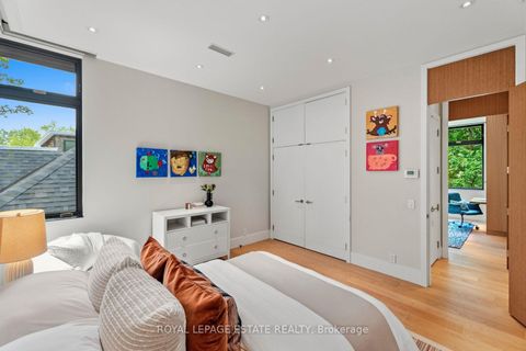 Photo 35 at 11 Pine Crescent, The Beaches, Toronto