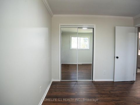 Photo 11 at 330 Grove Street E, Grove East, Barrie