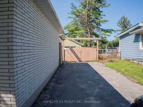 Photo 20 at 330 Grove Street E, Grove East, Barrie
