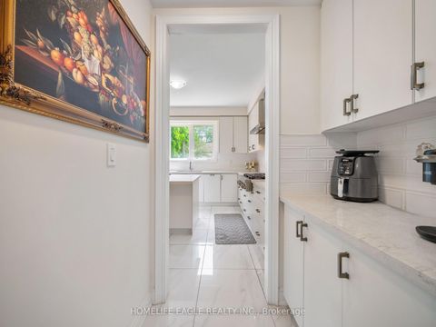Photo 5 at 245 Danny Wheeler Boulevard, Keswick North, Georgina