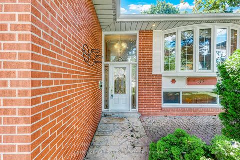 Photo 4 at 39 Wantanopa Crescent, Woburn, Toronto