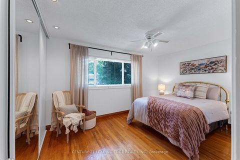 Photo 19 at 39 Wantanopa Crescent, Woburn, Toronto