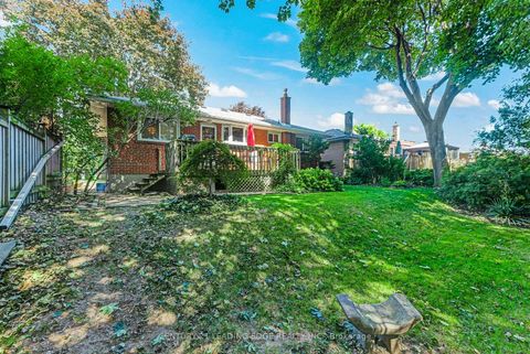 Photo 39 at 39 Wantanopa Crescent, Woburn, Toronto