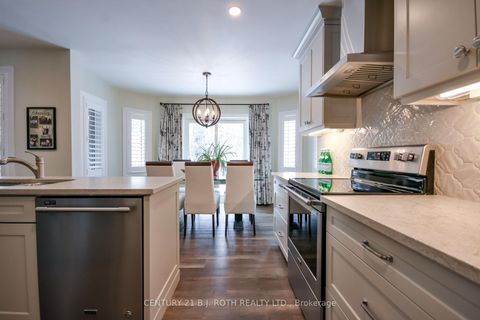 Photo 5 at 91 Benson Drive, Sandy Hollow, Barrie