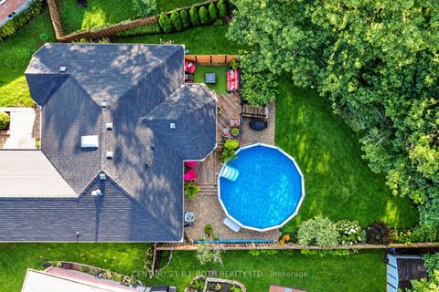 Photo 8 at 91 Benson Drive, Sandy Hollow, Barrie