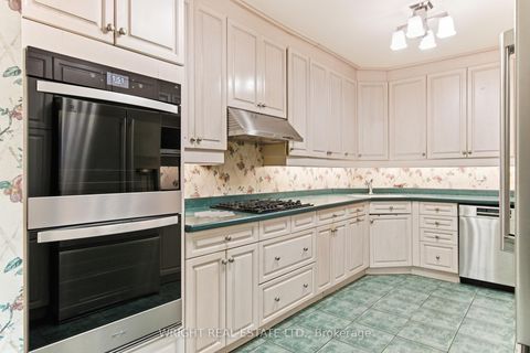 Photo 17 at 112 Albany Avenue, Annex, Toronto