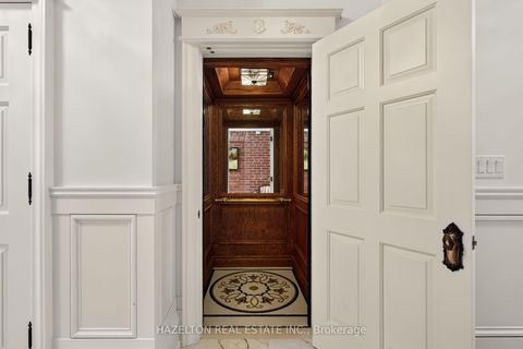 Photo 5 at 246 Riverside Drive, Swansea, Toronto