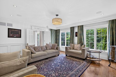 Photo 7 at 246 Riverside Drive, Swansea, Toronto