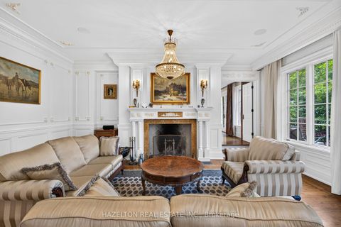 Photo 10 at 246 Riverside Drive, Swansea, Toronto