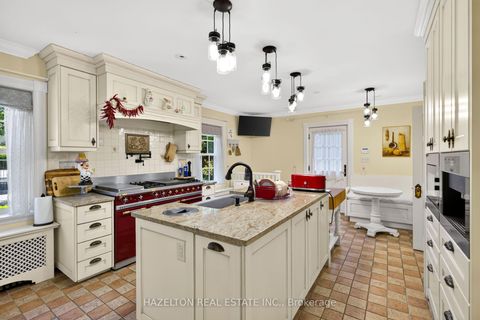 Photo 12 at 246 Riverside Drive, Swansea, Toronto