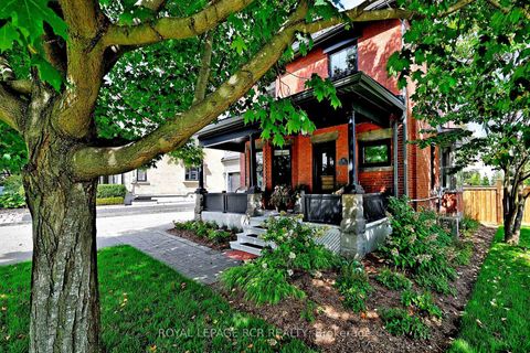Photo 2 at 58 Tyler Street, Aurora Village, Aurora