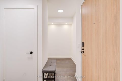 Photo 10 at 2204 - 15 Mercer Street, Waterfront Communities C1, Toronto