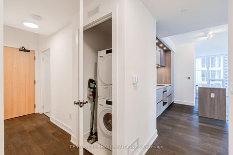 Photo 14 at 2204 - 15 Mercer Street, Waterfront Communities C1, Toronto