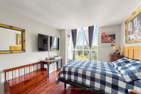 Photo 10 at 844 - 24 Southport Street, Swansea, Toronto