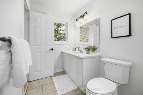 Photo 18 at 128 Boardwalk Drive, The Beaches, Toronto