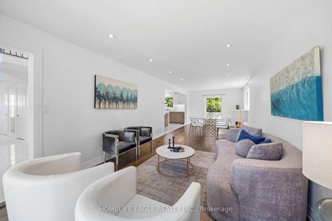 Photo 4 at 304 Firglen Ridge, Islington Woods, Vaughan