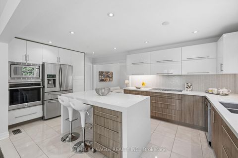 Photo 8 at 304 Firglen Ridge, Islington Woods, Vaughan