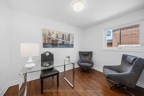 Photo 12 at 304 Firglen Ridge, Islington Woods, Vaughan