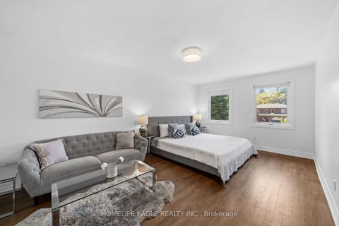 Photo 15 at 304 Firglen Ridge, Islington Woods, Vaughan