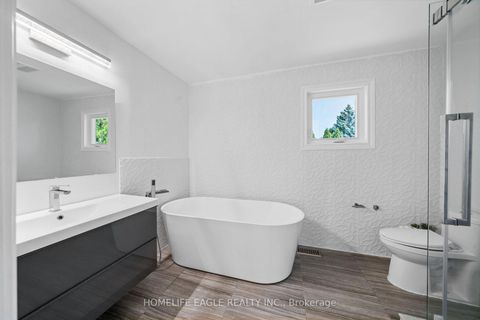 Photo 17 at 304 Firglen Ridge, Islington Woods, Vaughan